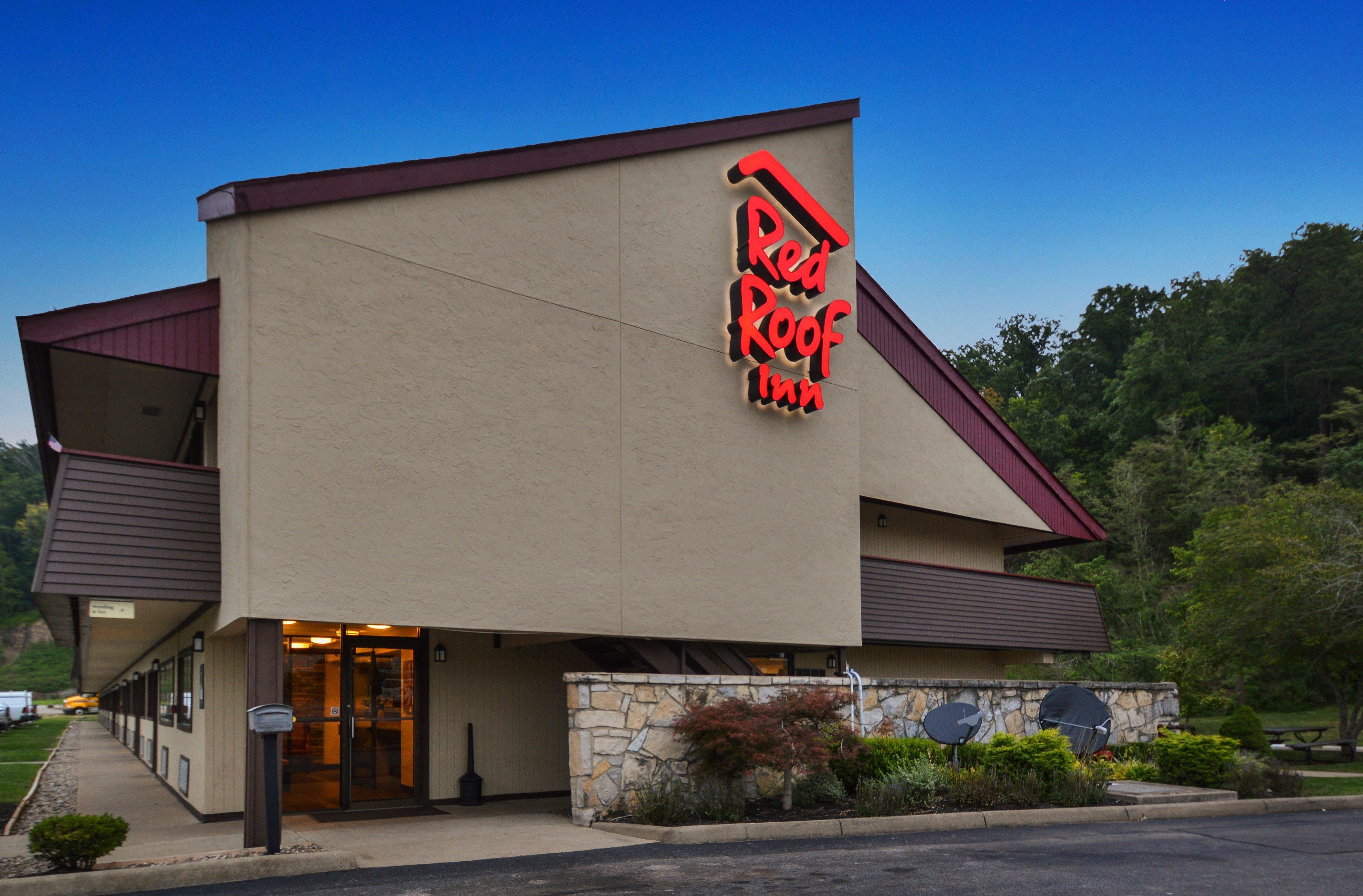 Red Roof Inn Charleston West - Hurricane, Wv Teays Valley Exteriör bild